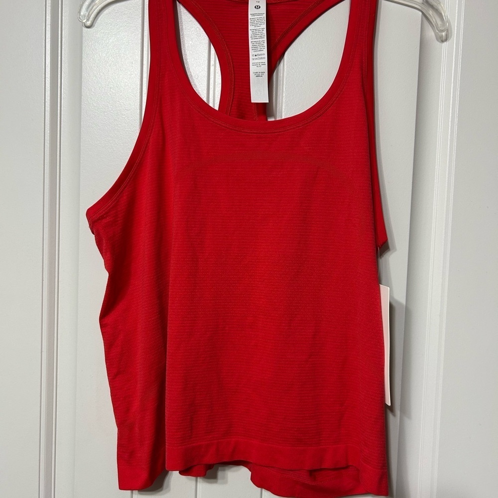 Lululemon NWT Swiftly Tech Scoopneck Tank 2.0 Race - Picture 6 of 9